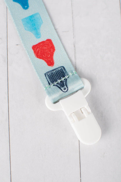 Ear Tags Paci Clip