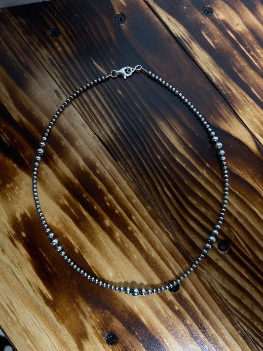 Graduated Pearl Necklace (18”)