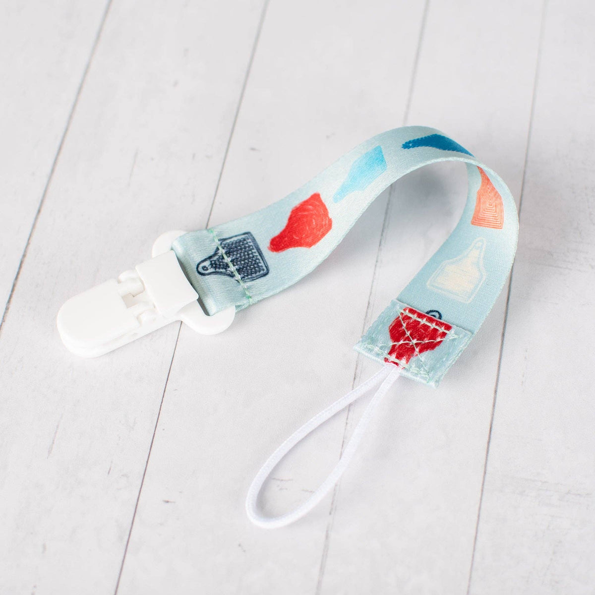 Ear Tags Paci Clip