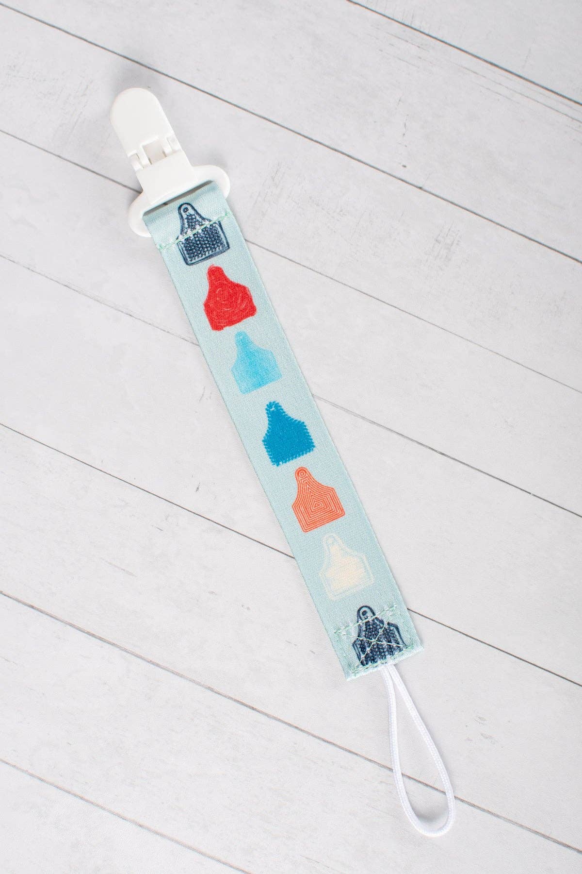 Ear Tags Paci Clip