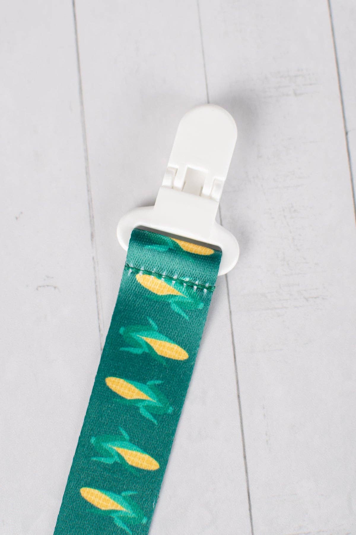 Retro Corn Paci Clip